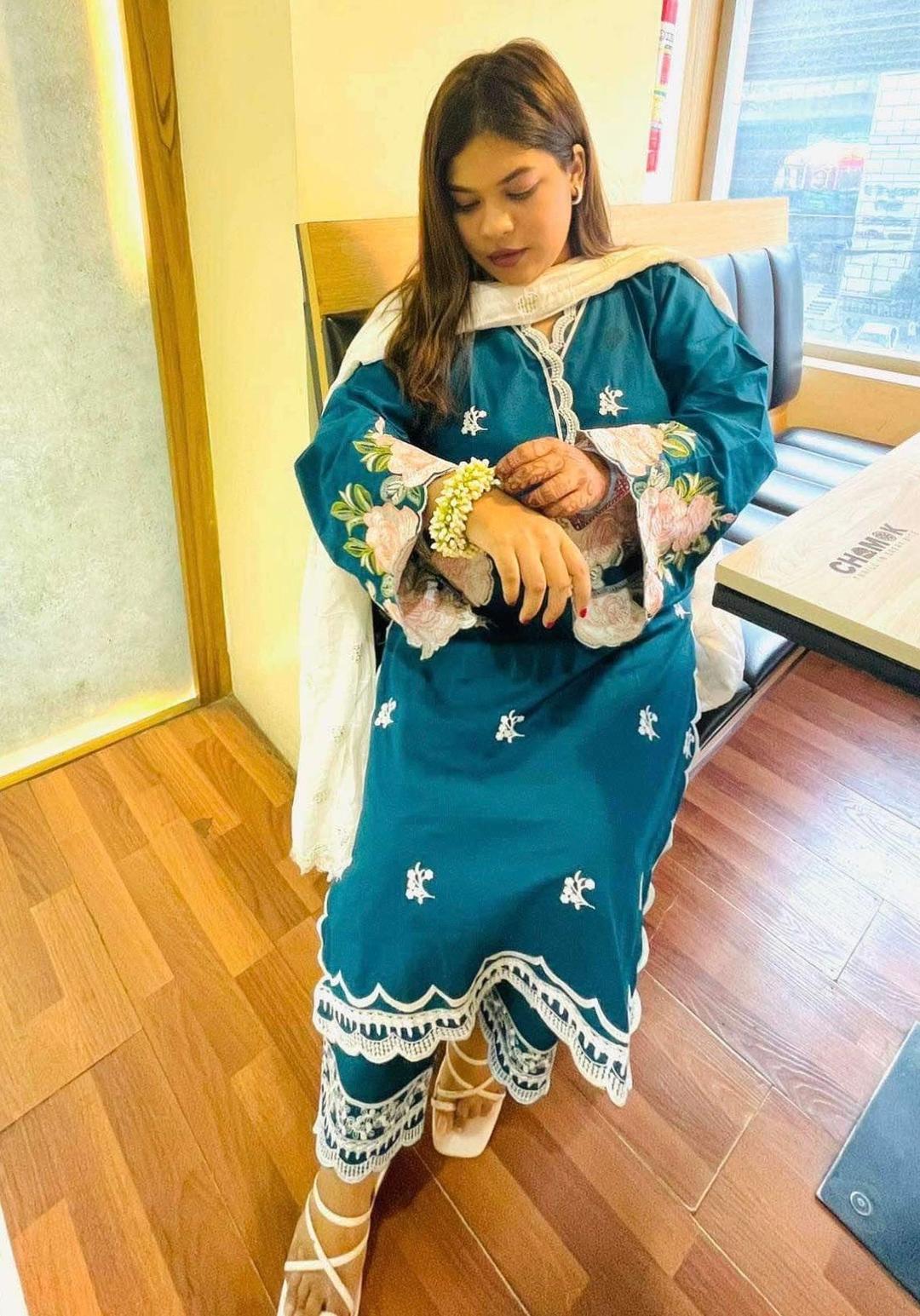 Customer review image