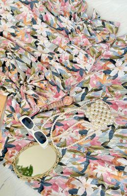 Palette of Petals 🎨_img_4